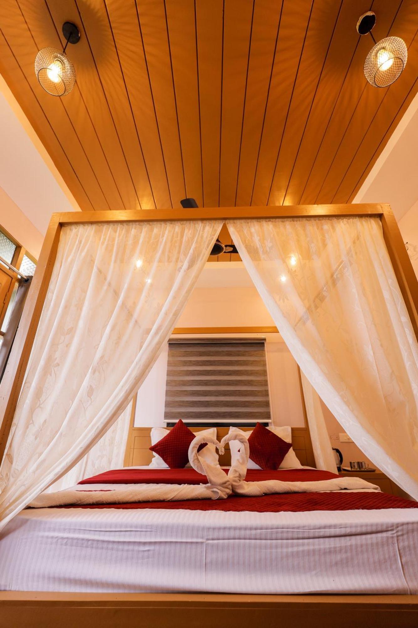 Sky Blue Homestay With Pool Vythiri Exterior foto