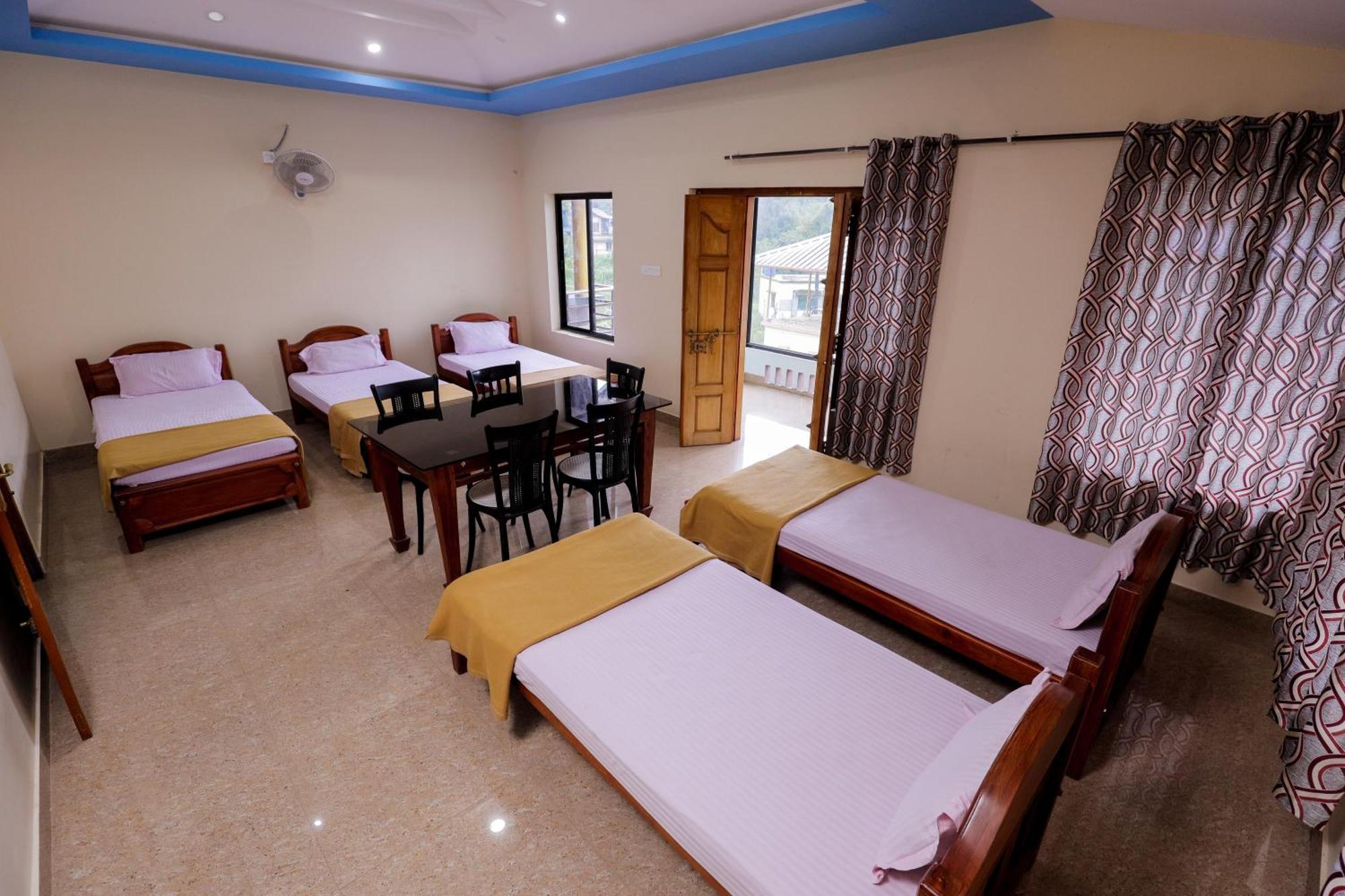 Sky Blue Homestay With Pool Vythiri Exterior foto