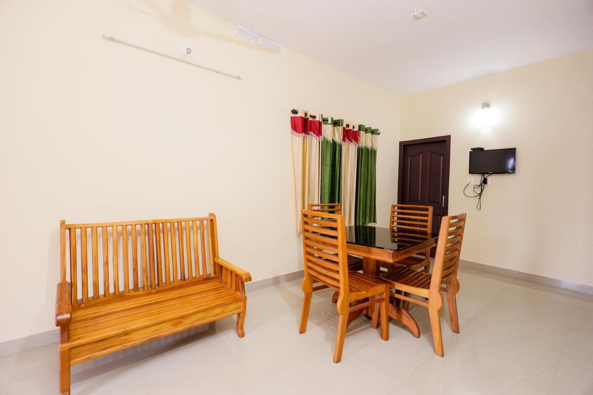 Sky Blue Homestay With Pool Vythiri Exterior foto